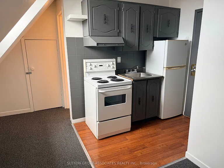 52 Metcalfe St #407 — Photo 3