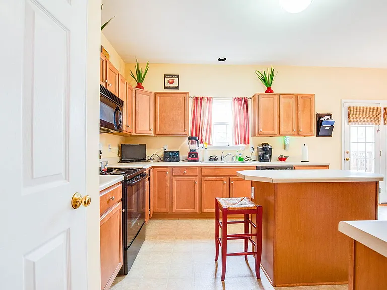 3420 Eagles Roost Rd — Photo 15