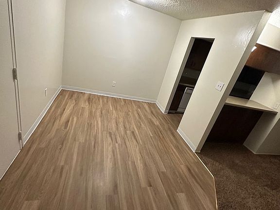 2nd image of 517 Taylor St #1