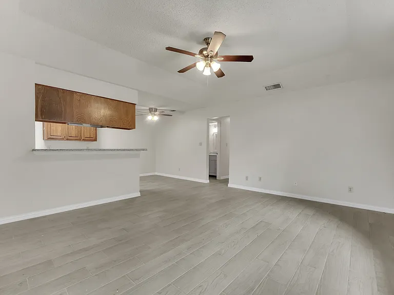 411 S Las Vegas Trl — Photo 1