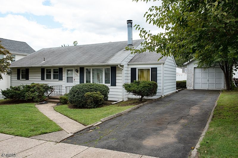 2nd image of 131 Nutley Ave