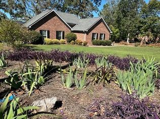 106 Cabot Ct W, Greenwood, SC 29649