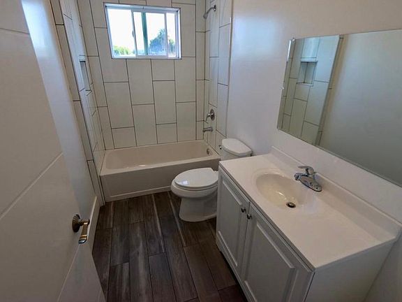 5th image of 1186 W 38th St