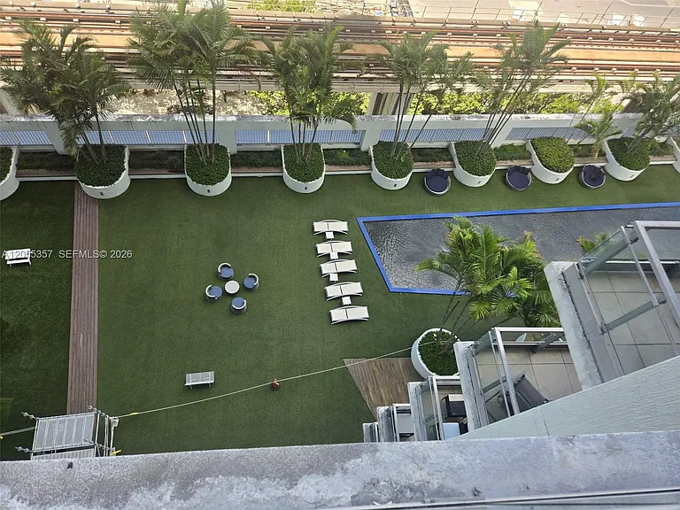 92 SW 3rd St #1808 — Photo 35