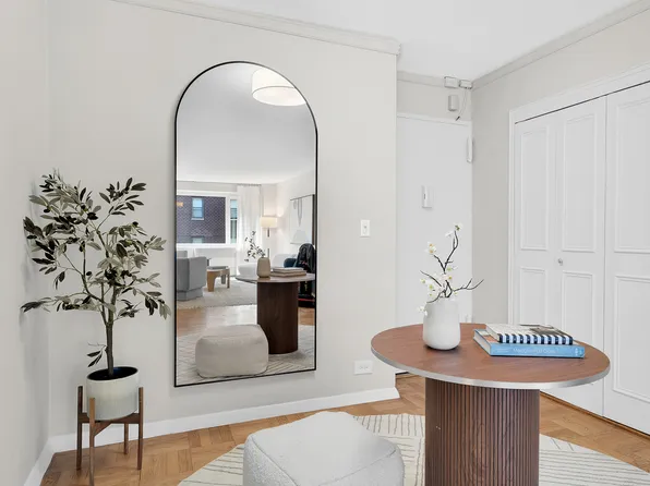 411 East 53rd Street image 6 of 9