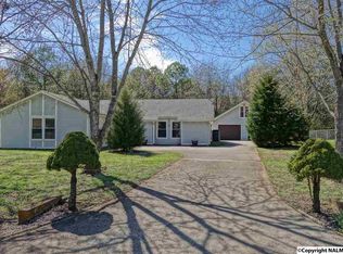 202 S Oxford Cir, Meridianville, AL 35759
