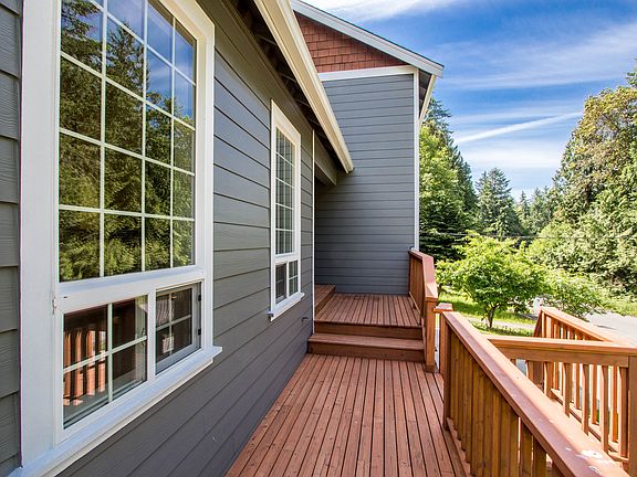 3rd image of 37046 Aspen Way NE