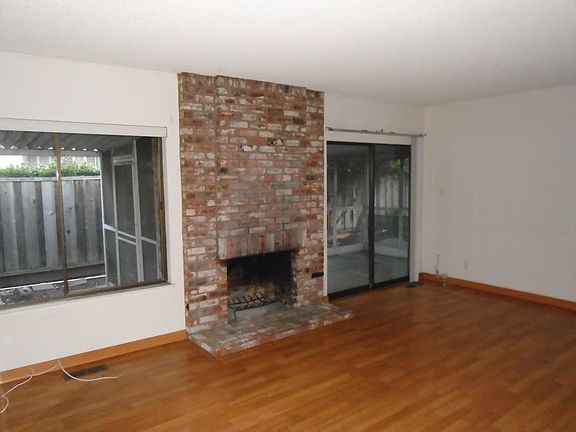 Living room with fireplace