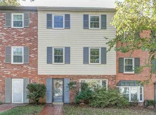 28 Georgetown Grn, Charlottesville, VA 22901
