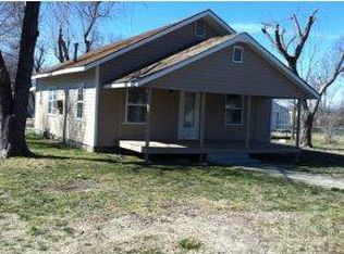 105 N Wyandotte Ave, Baxter Springs, KS 66713