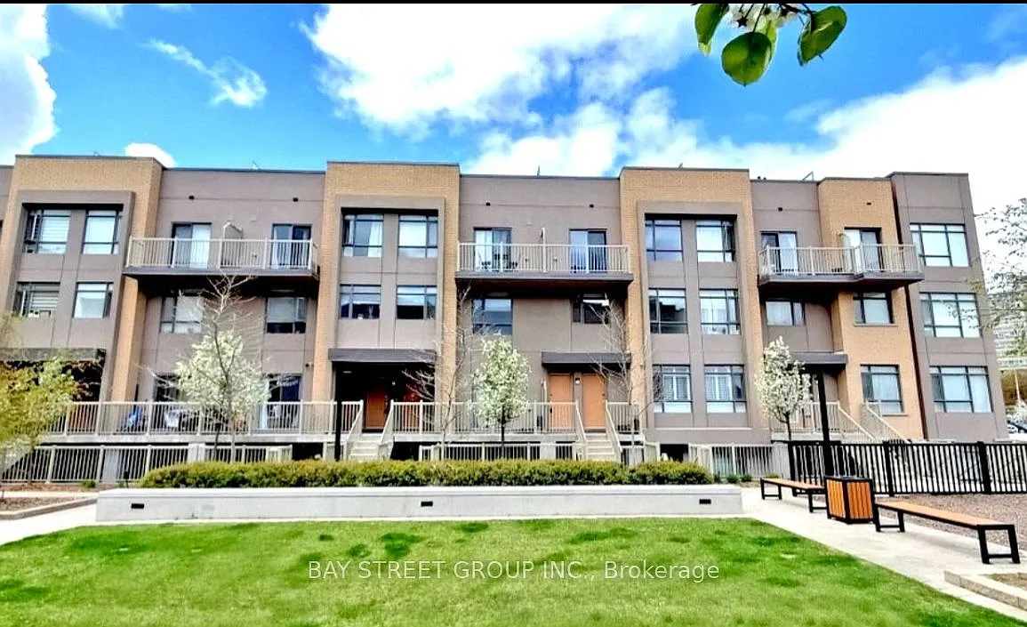 2 bed, $2,600 — Photo 2