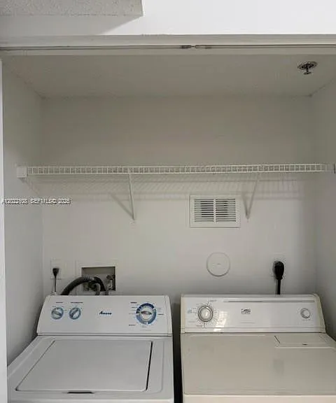 5570 NW 61st St #902 — Photo 17