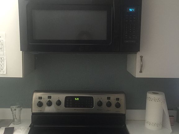 5th image of 1251 NE 108th St APT 618