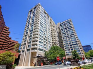 4515 Willard Ave APT 709, Chevy Chase, MD