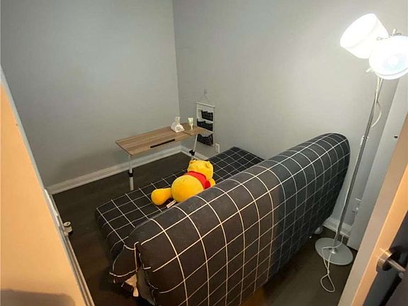 4th image of 155 Yorkville Ave #2220