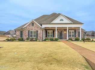4673 Pleasant Breeze Dr, Olive Branch, MS 38654