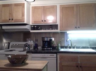 75 Bluebrook Rd, West Dover, VT 05356