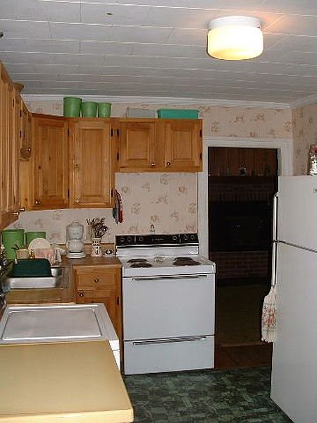 5th image of 167 E BROADWAY