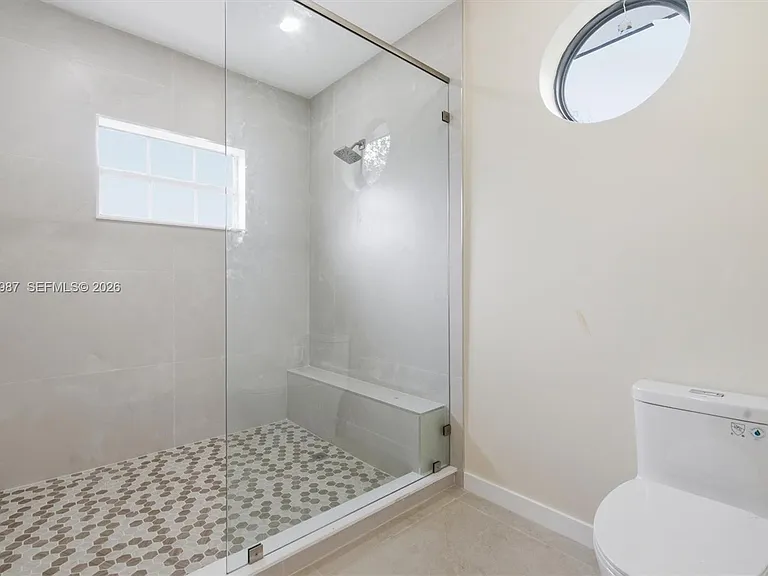 8320 NW 167th Ter — Photo 35