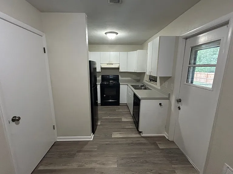 6818 SW 42nd Pl — Photo 5