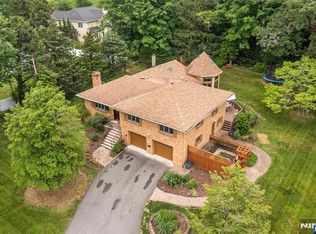 254 Werimus Rd, Woodcliff Lake, NJ 07677