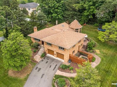 254 Werimus Rd, Woodcliff Lake, NJ, 07677