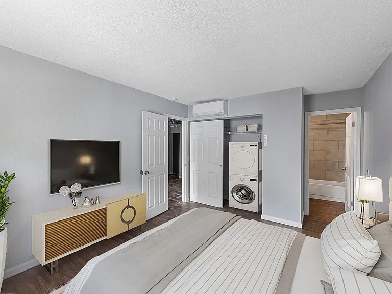 5825 Southwest LLC — Photo 22
