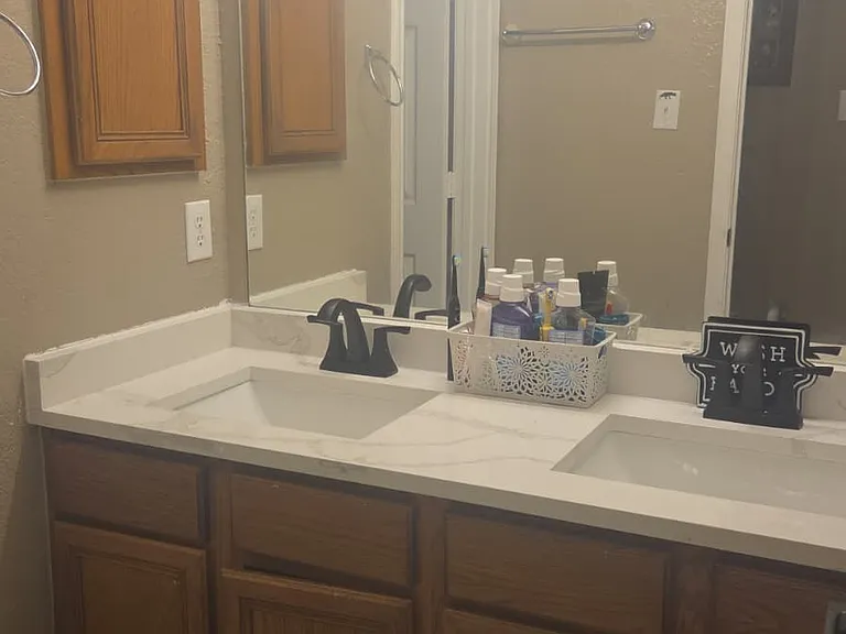 Shared Bathroom 2