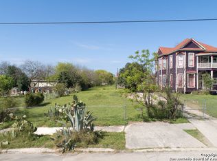 1021 E Crockett St, San Antonio, TX 78202