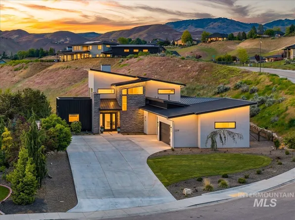 4219 N Goshawk Way, Boise, ID 83703