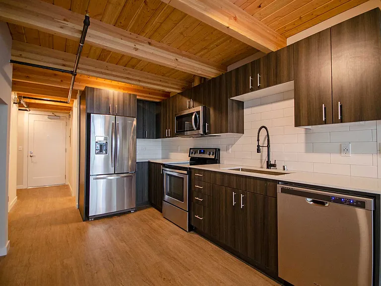 B Flats — Photo 25
