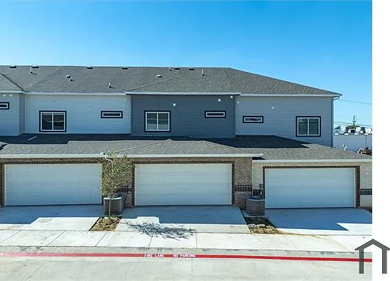 6209 Roby Dr — Photo 47