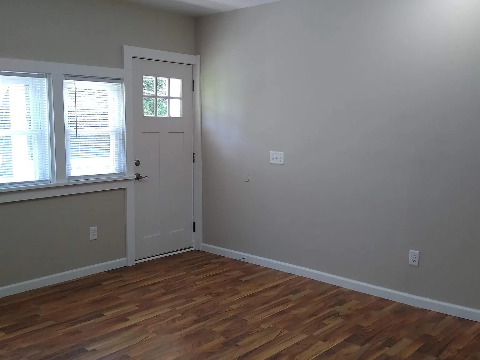321 Ives - 2 — Photo 2
