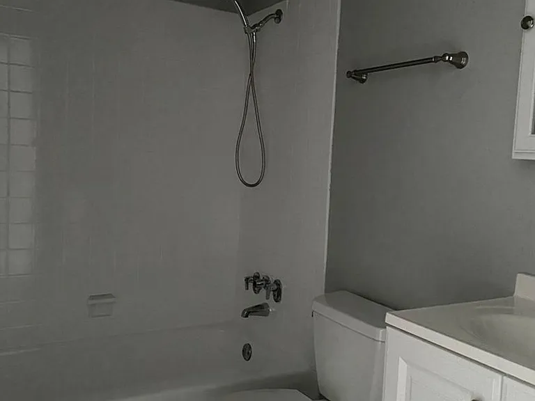 7858 S Natoma Ave — Photo 3
