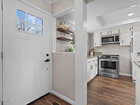 5th image of 1215 Conway Ln