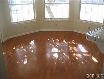 5th image of 1689 Sussex Ct
