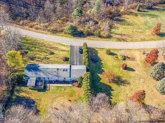 3rd image of 29 Kelsey Ln