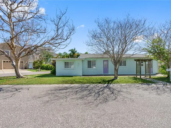 18099 4th St E, Saint Petersburg, FL 33708