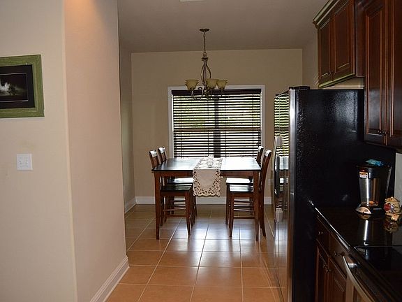 3rd image of 14142 Fox Hill Dr