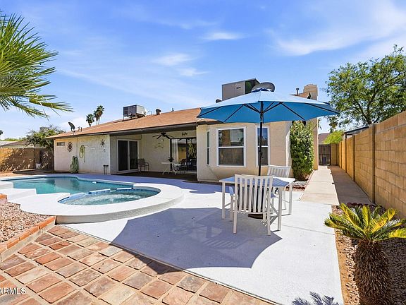 3rd image of 2908 E CONCHO Avenue