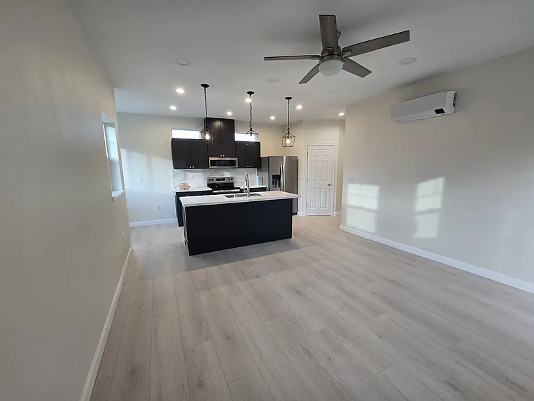 2605 Bonnard St #2607 — Photo 18