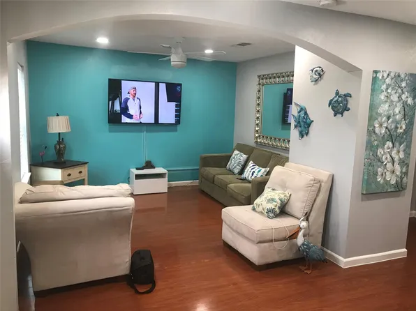 2319 56th St, Galveston, TX 77551