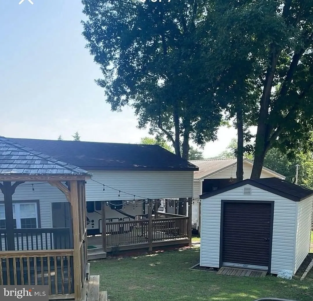 1 Hot Springs Ave photo 1