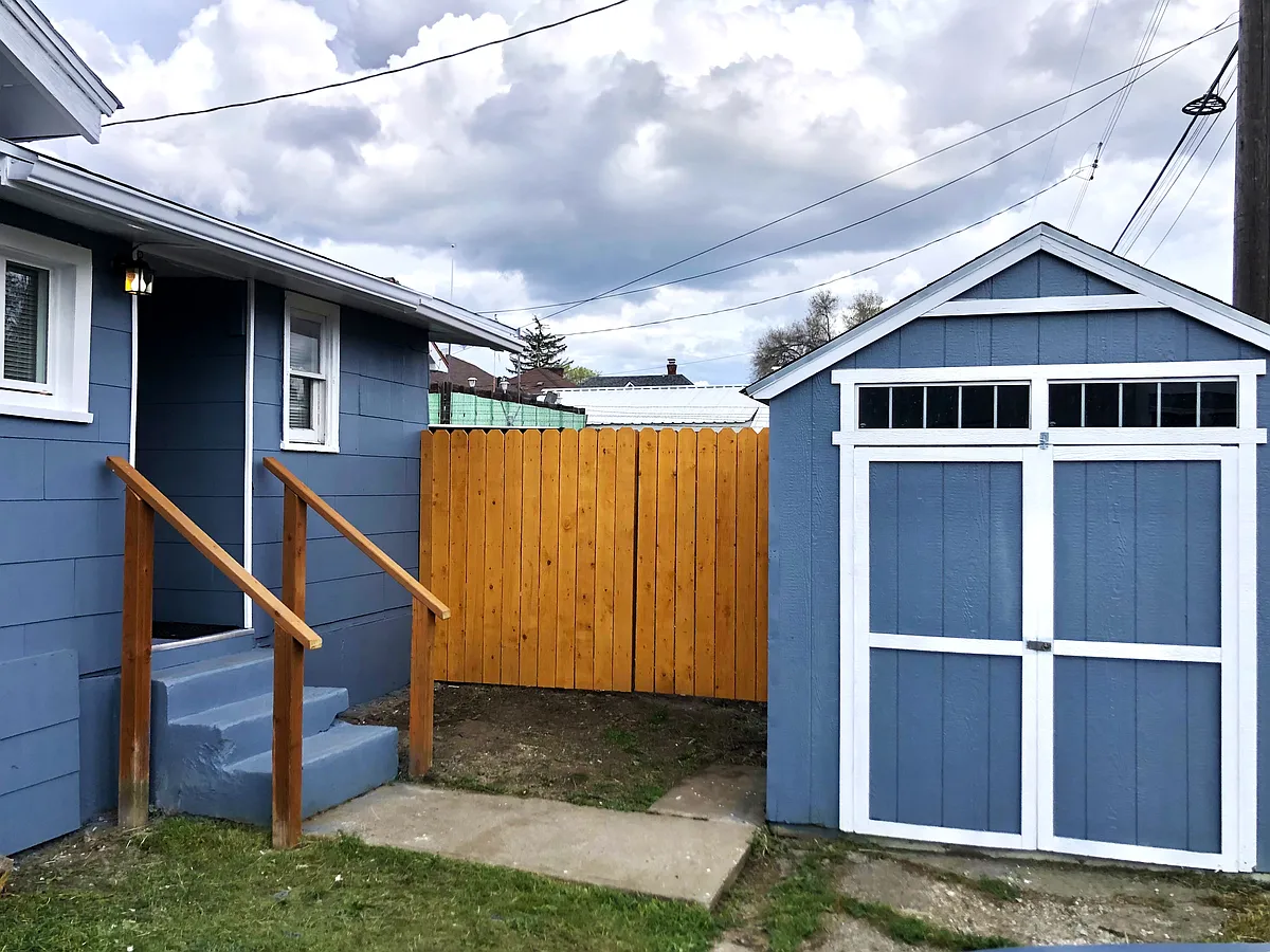 Building Photo - 308 E Gordon Ave