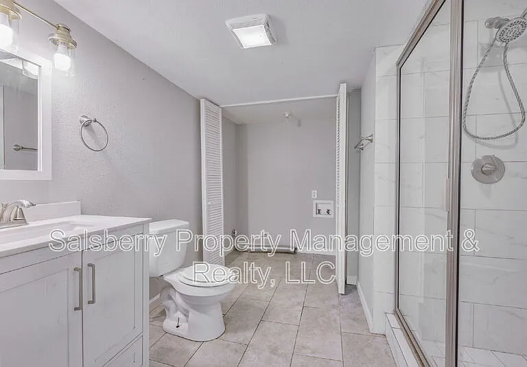 107 Windsor Ct — Photo 19