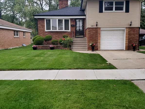 18 N Irving Ave, Hillside, IL 60162