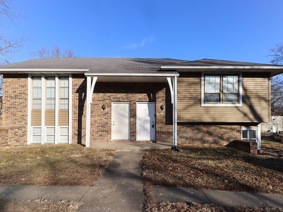 1st image of 1304 Essex Ct #A