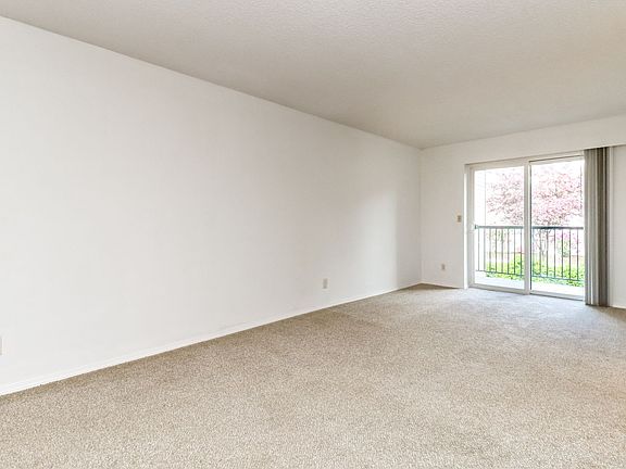 5th image of 14650 NE 32nd St APT A-13