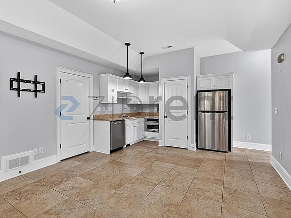 3rd image of 5029 Ardenwoods Dr #1