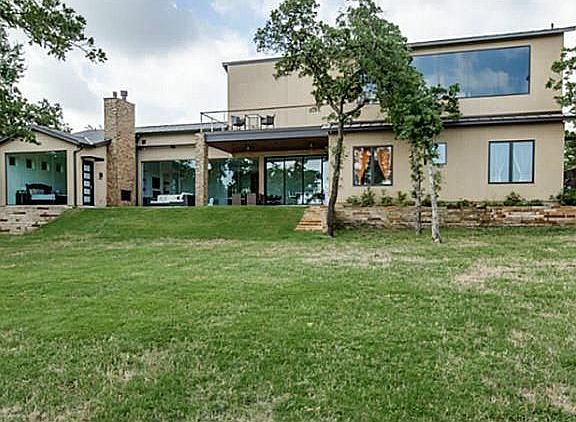 3rd image of 504 Wagonwheel Ct